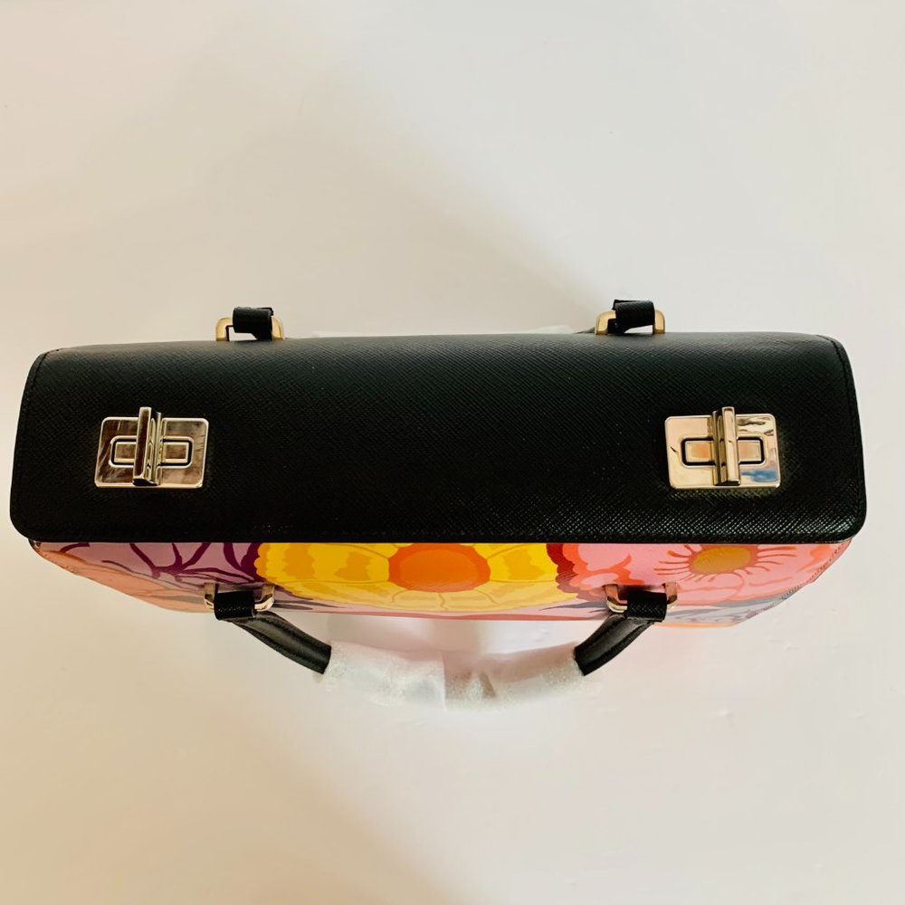 PRADA SAFFIANO LEATHER LIP PRINT HANDLE BAG LIMITED EDITION MADE IN ITALY - Picture 3 of 12